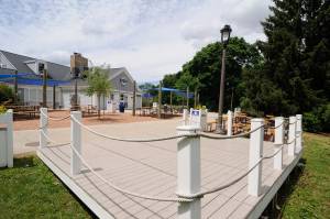 Hoyt Park Pool - The Landing