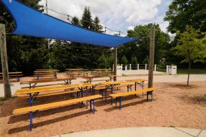 Hoyt Park Pool - The Landing