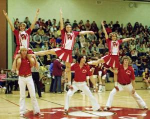 1975-76 Cheerleaders