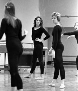 1975-76 Modern Dance